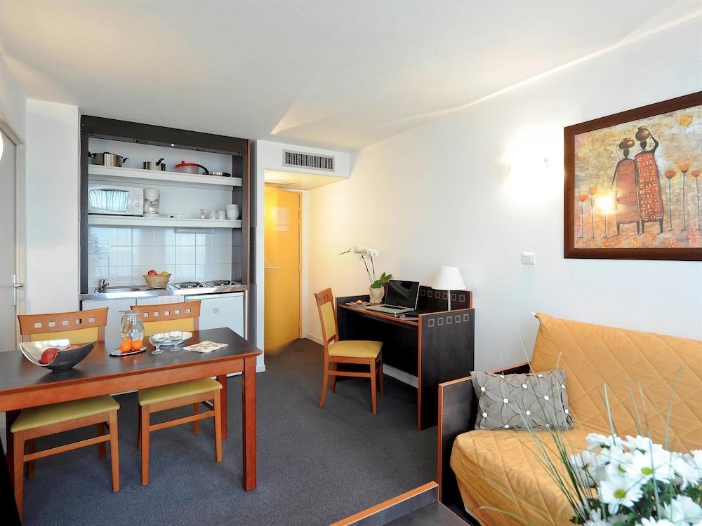 Adagio Access Jolimont 2*