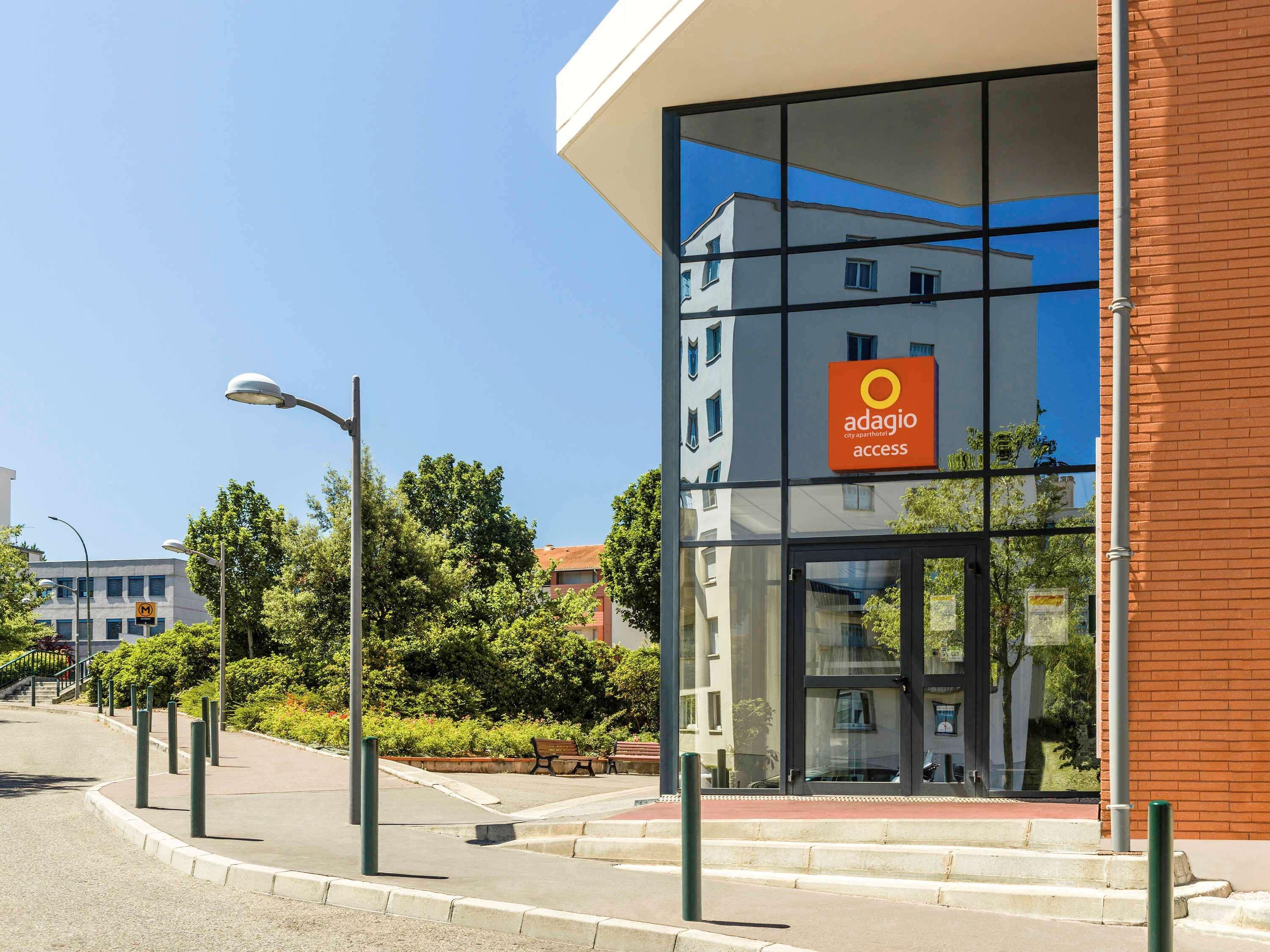 Adagio Access Jolimont Aparthotel