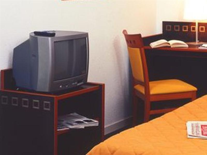 Adagio Access Jolimont Aparthotel 2*