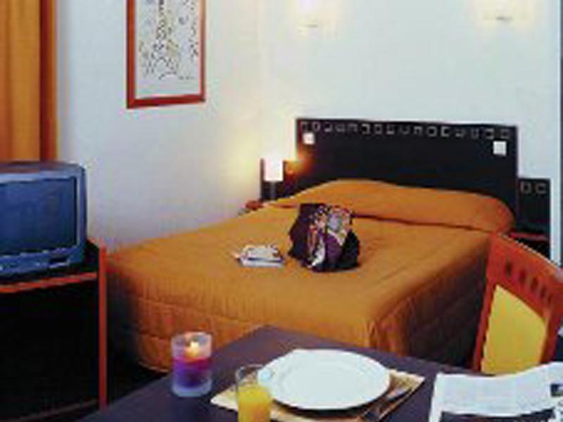 Adagio Access Jolimont 2*